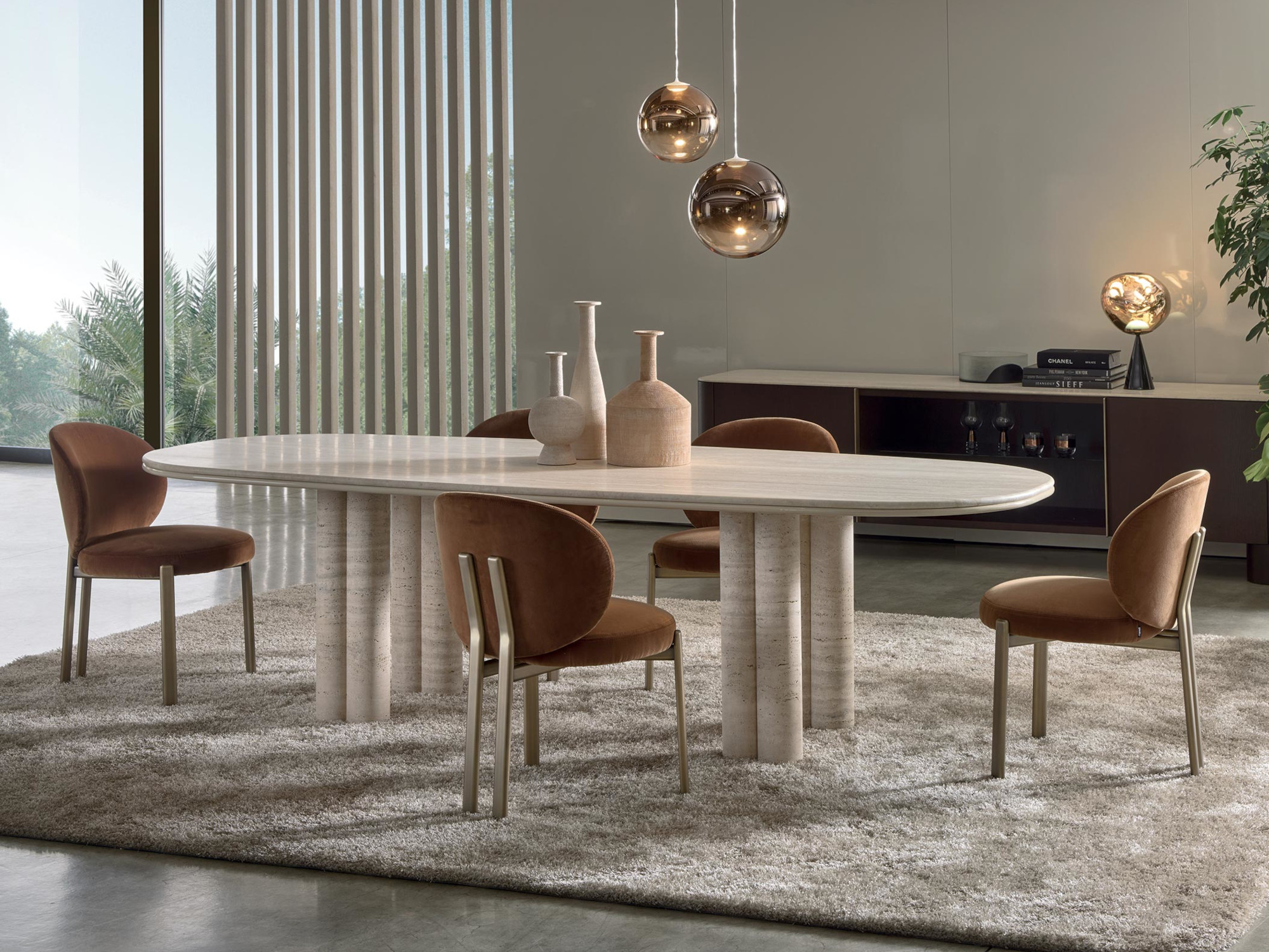 Tavolo da pranzo con piano rettangolare in travertino Simmy